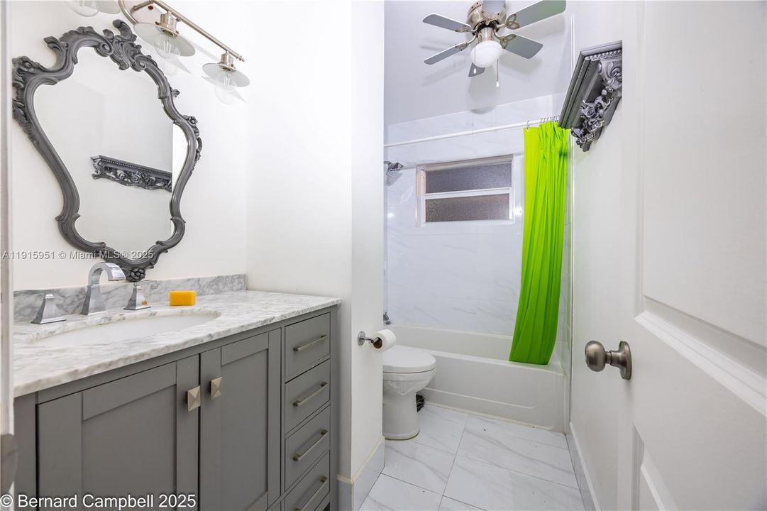 待售: $120,000 (1 贝兹, 1 浴室, 650 平方英尺)