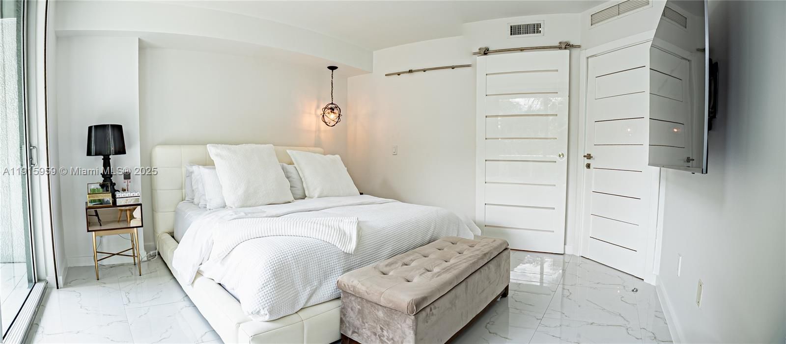 Недавно арендовано: $4,500 (2 спален, 2 ванн, 1100 Квадратных фут)