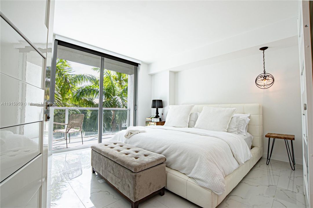 Недавно арендовано: $4,500 (2 спален, 2 ванн, 1100 Квадратных фут)