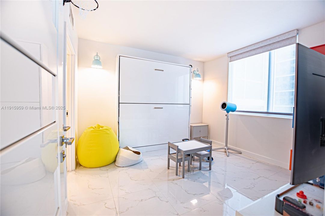 Недавно арендовано: $4,500 (2 спален, 2 ванн, 1100 Квадратных фут)