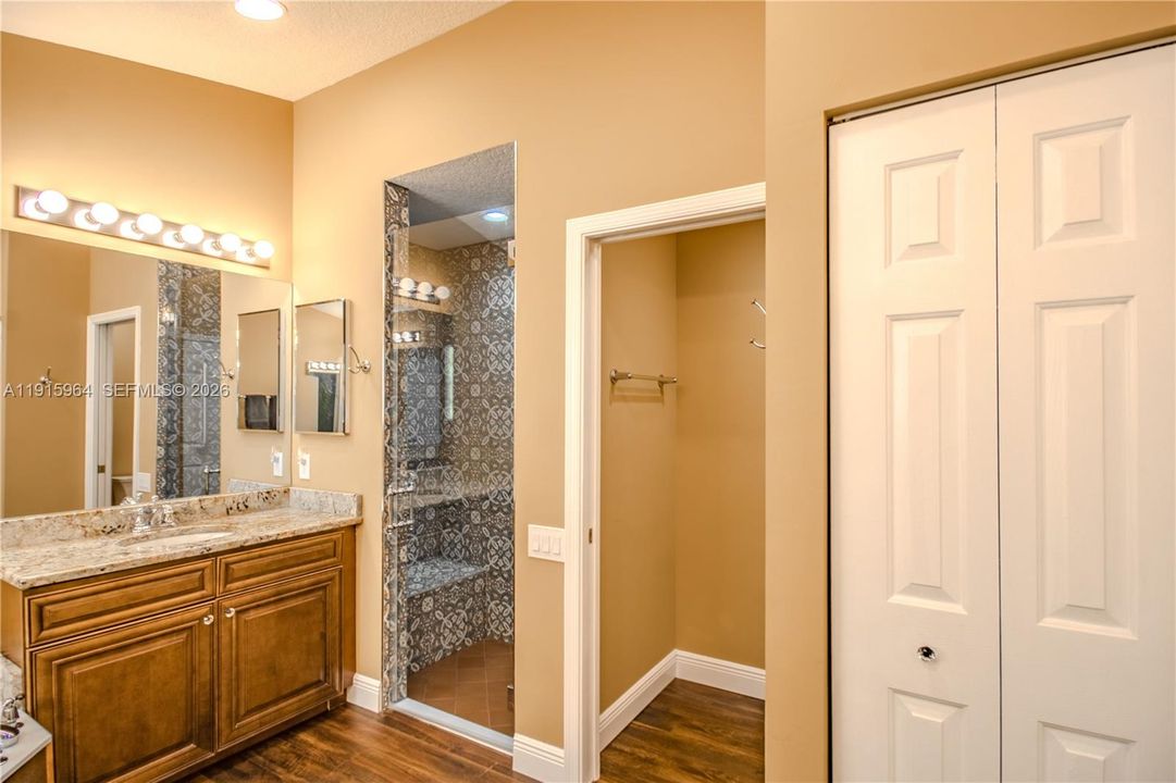 Active With Contract: $420,000 (3 beds, 2 baths, 1852 Square Feet)