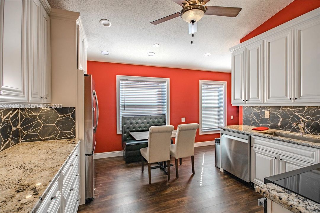 Active With Contract: $420,000 (3 beds, 2 baths, 1852 Square Feet)