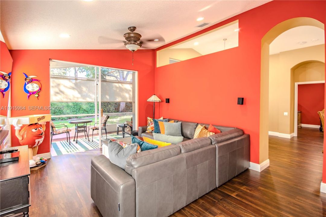 Active With Contract: $420,000 (3 beds, 2 baths, 1852 Square Feet)