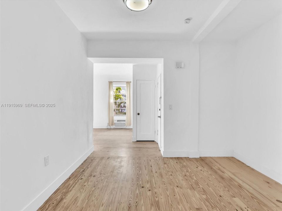 Recently Rented: $2,495 (1 beds, 1 baths, 670 Square Feet)