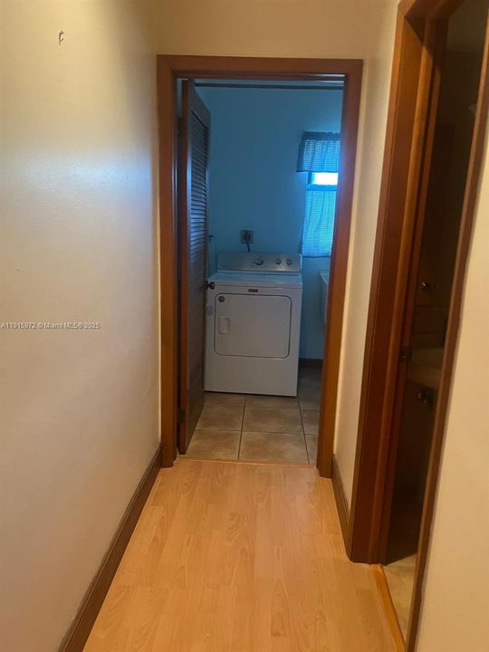 Active With Contract: $1,350,000 (4 beds, 3 baths, 2750 Square Feet)