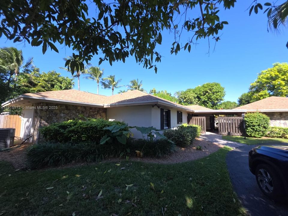 Active With Contract: $1,350,000 (4 beds, 3 baths, 2750 Square Feet)