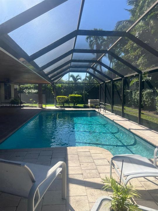 Active With Contract: $1,350,000 (4 beds, 3 baths, 2750 Square Feet)