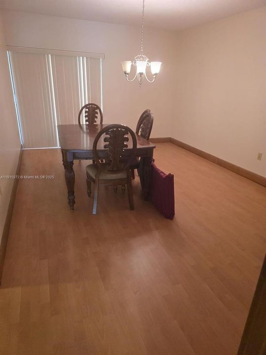 Active With Contract: $1,350,000 (4 beds, 3 baths, 2750 Square Feet)