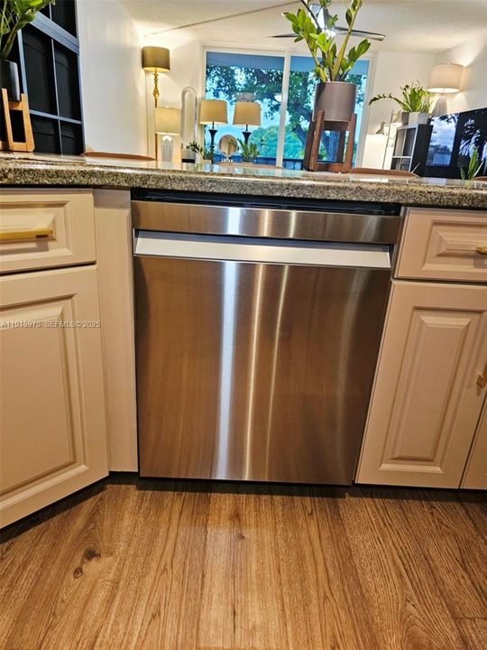 Smart Samsung Dishwasher