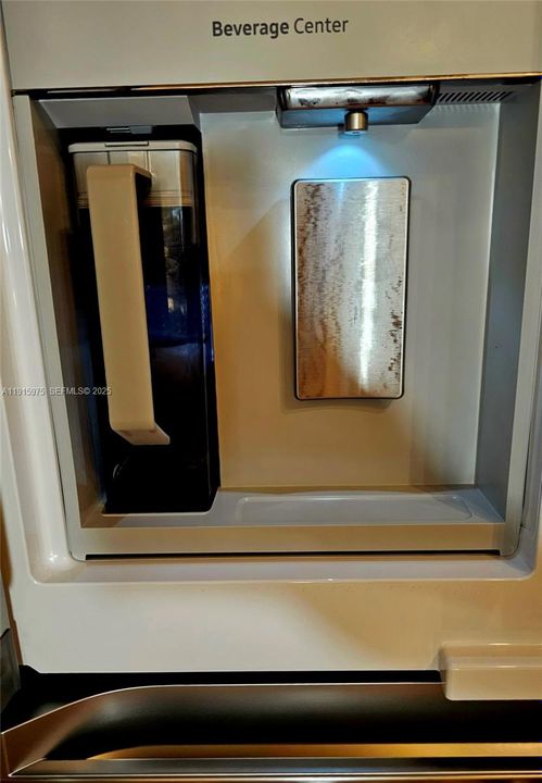 Auto Refill Water Pitcher or Auto Water