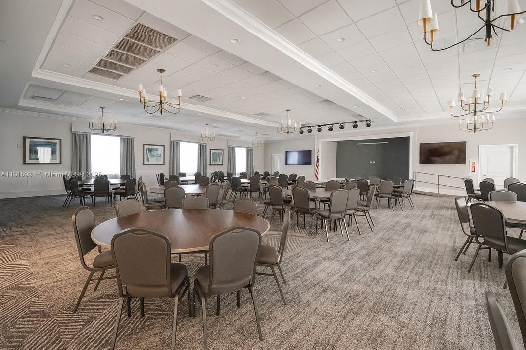 For Sale: $192,900 (3 beds, 2 baths, 0 Square Feet)