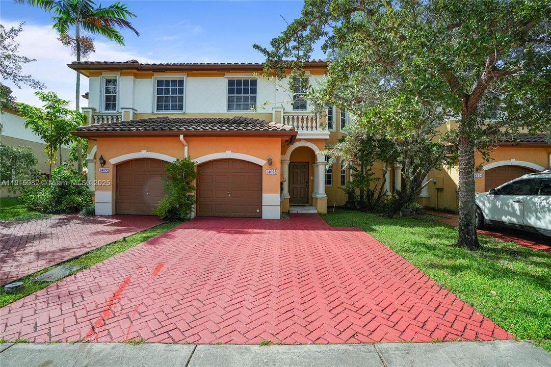 待售: $529,900 (4 贝兹, 2 浴室, 1939 平方英尺)