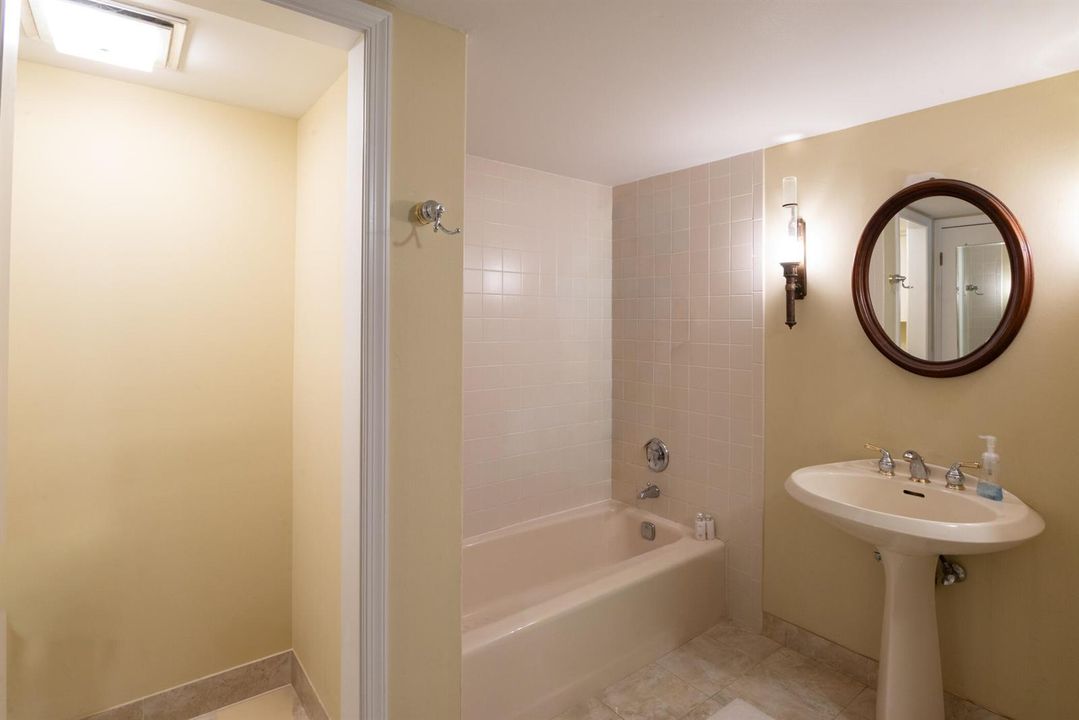 © Clark- 3360 SE Golf Trail-041