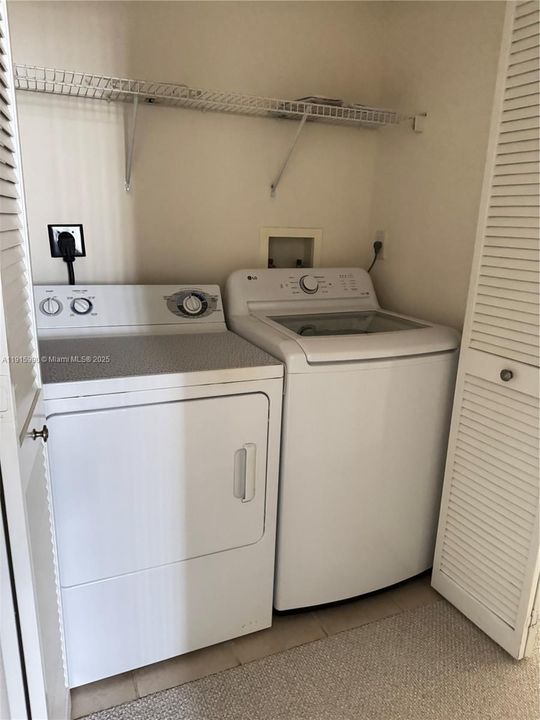 En Venta: $345,000 (1 camas, 1 baños, 860 Pies cuadrados)