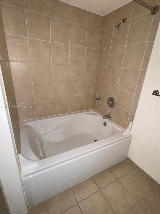 En Venta: $345,000 (1 camas, 1 baños, 860 Pies cuadrados)