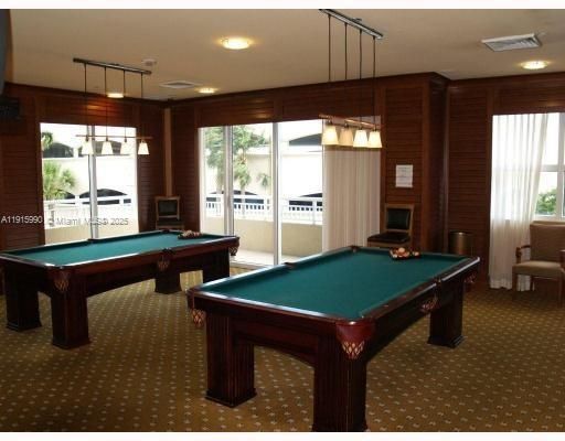 En Venta: $345,000 (1 camas, 1 baños, 860 Pies cuadrados)