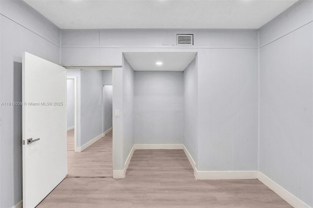 В аренду: $4,750 (0 спален, 0 ванн, 0 Квадратных фут)