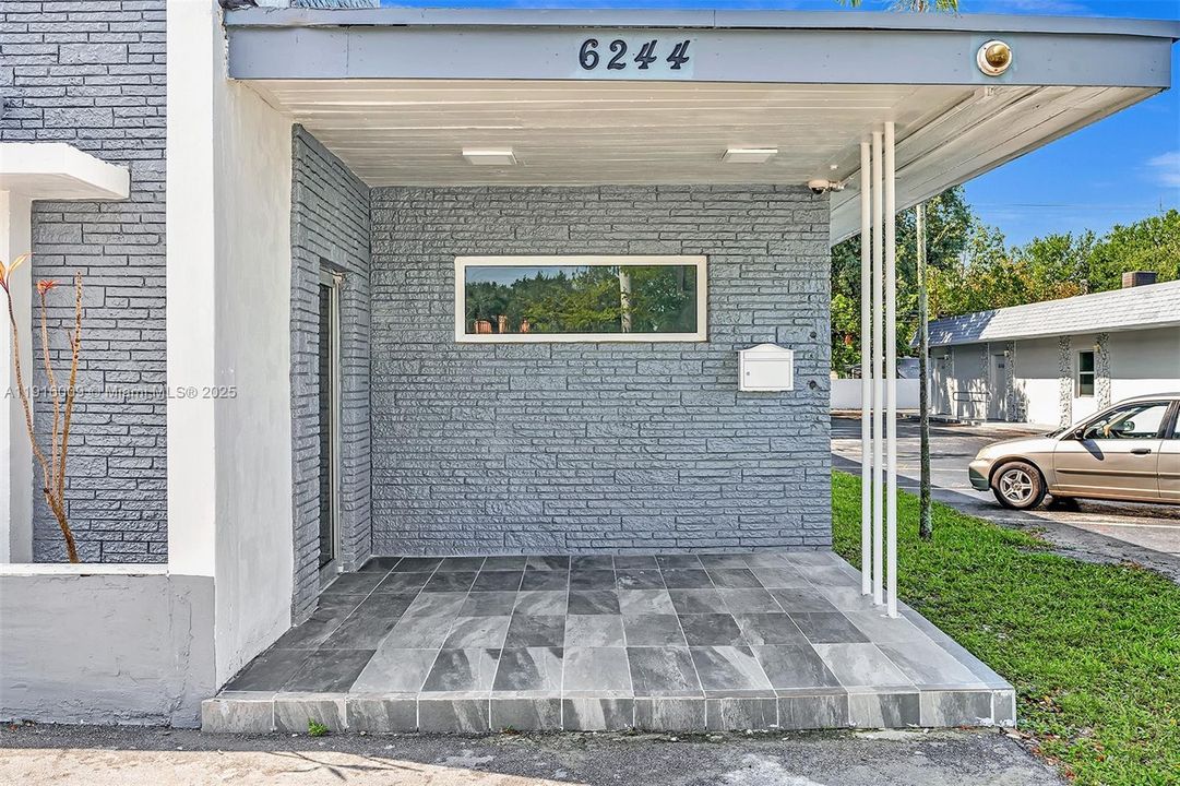 В аренду: $4,750 (0 спален, 0 ванн, 0 Квадратных фут)