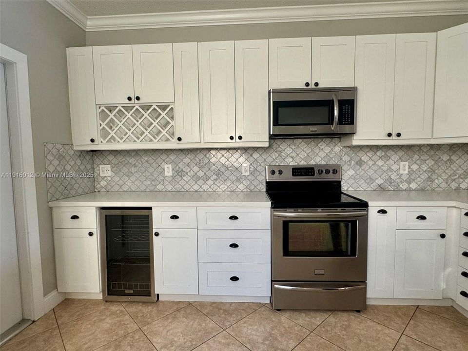 Activo con contrato: $3,500 (3 camas, 2 baños, 1443 Pies cuadrados)