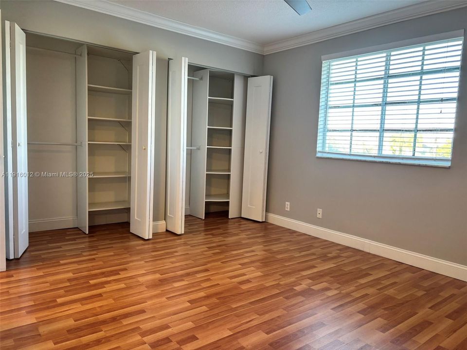 Activo con contrato: $3,500 (3 camas, 2 baños, 1443 Pies cuadrados)