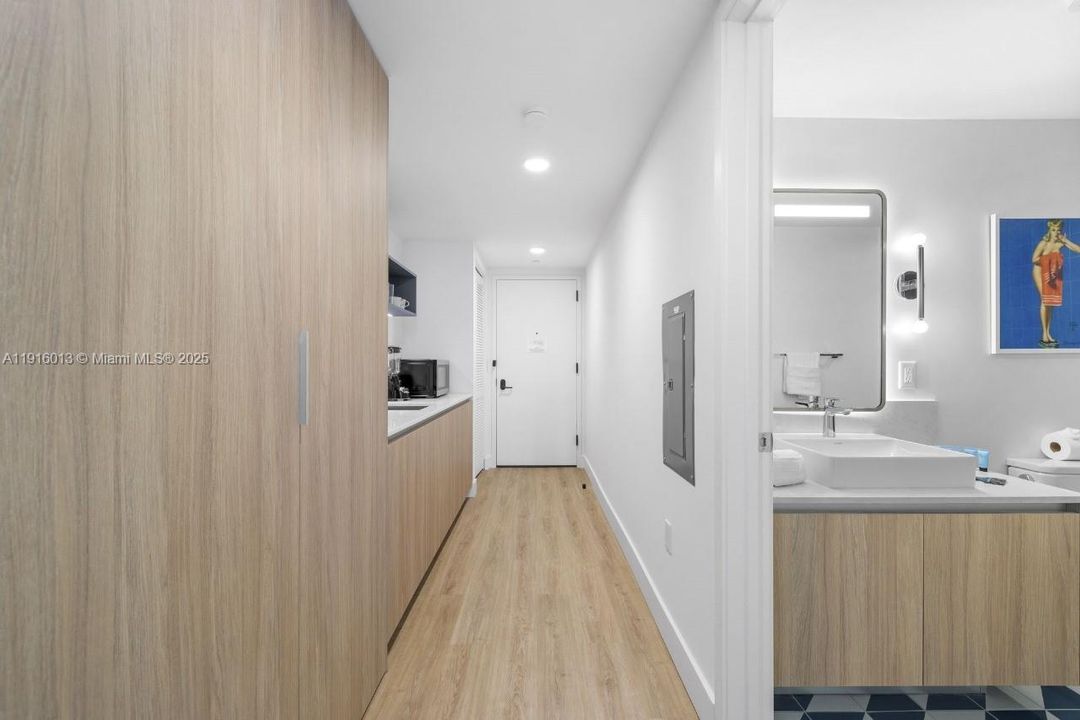 待售: $399,000 (0 贝兹, 1 浴室, 332 平方英尺)