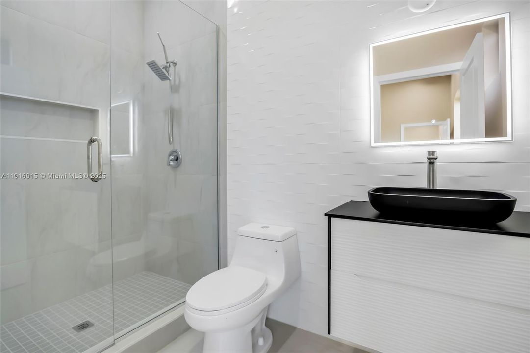 En Venta: $1,299,000 (4 camas, 4 baños, 3032 Pies cuadrados)