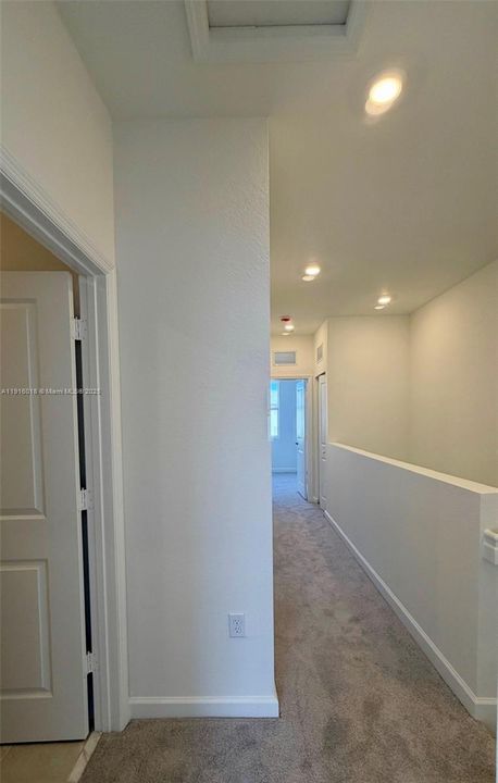 For Rent: $2,400 (3 beds, 2 baths, 1588 Square Feet)