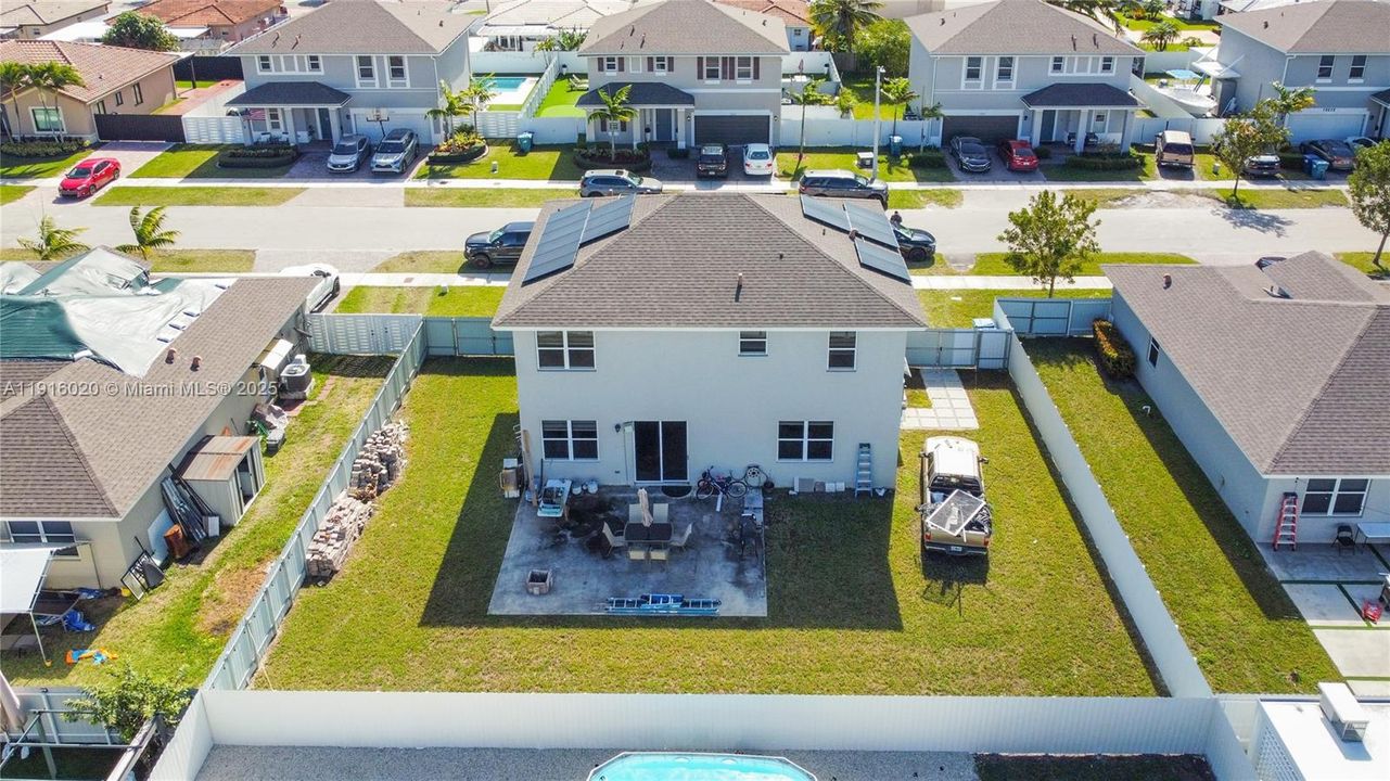 出租: $3,500 (4 贝兹, 3 浴室, 2164 平方英尺)