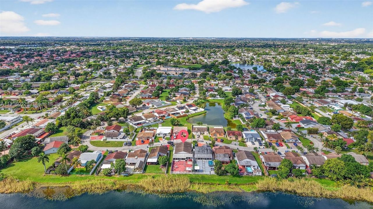 For Sale: $595,000 (3 beds, 2 baths, 1832 Square Feet)