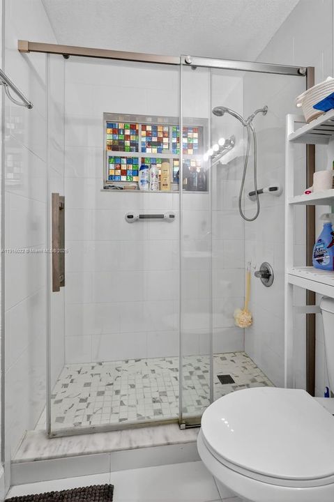 For Sale: $595,000 (3 beds, 2 baths, 1832 Square Feet)