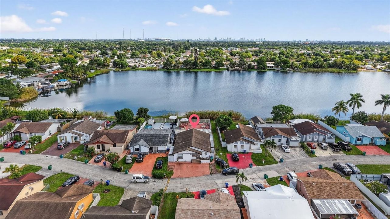 For Sale: $595,000 (3 beds, 2 baths, 1832 Square Feet)