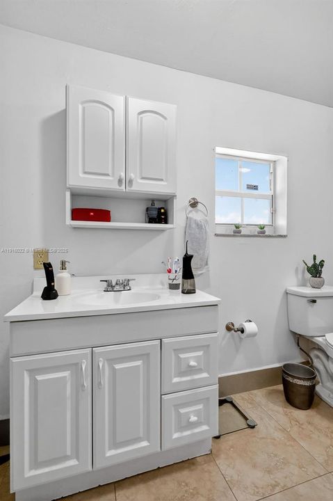 For Sale: $595,000 (3 beds, 2 baths, 1832 Square Feet)