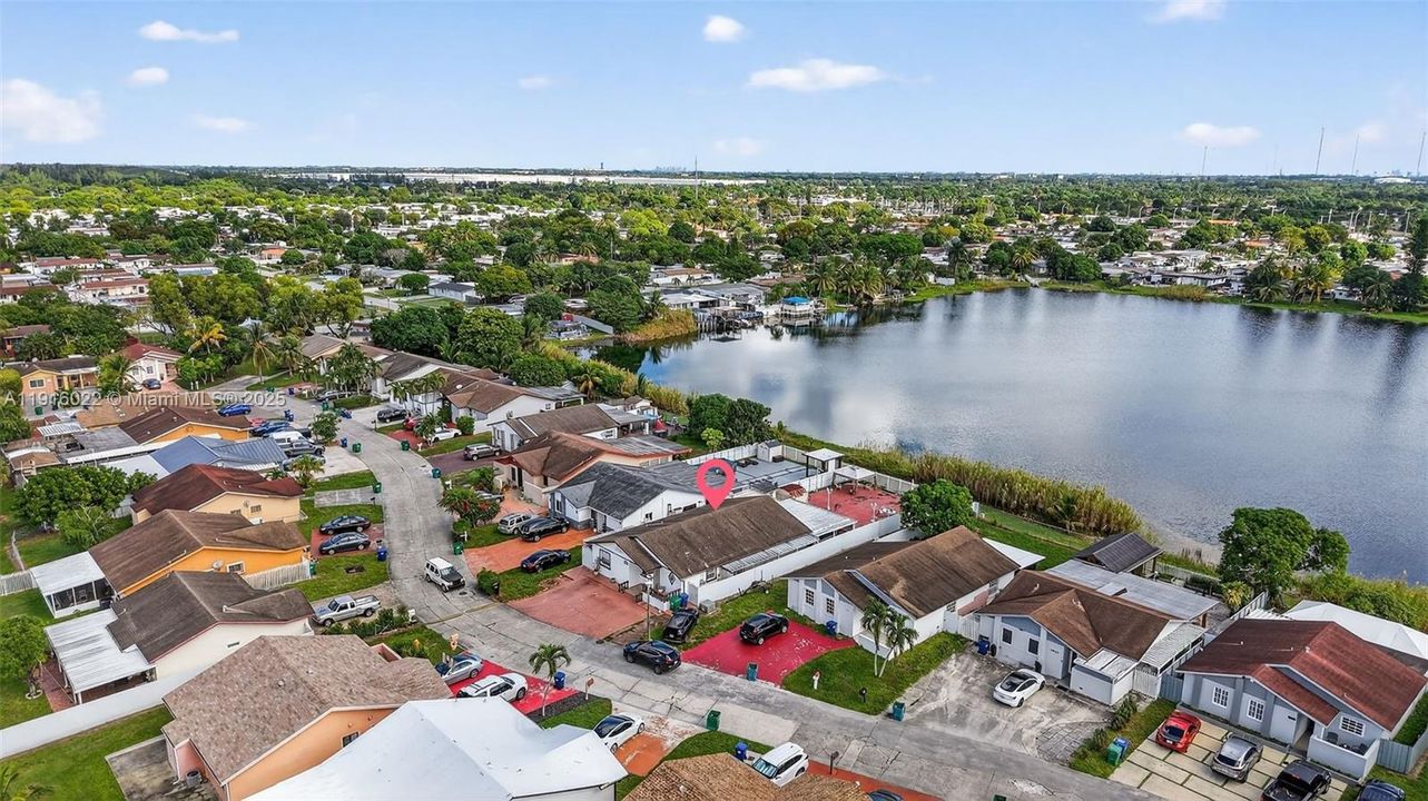 For Sale: $595,000 (3 beds, 2 baths, 1832 Square Feet)