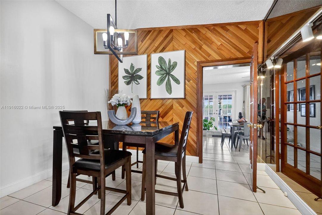 For Sale: $595,000 (3 beds, 2 baths, 1832 Square Feet)