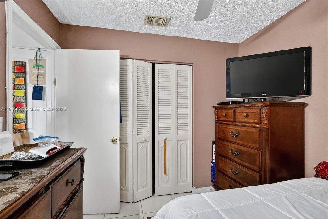 For Sale: $595,000 (3 beds, 2 baths, 1832 Square Feet)