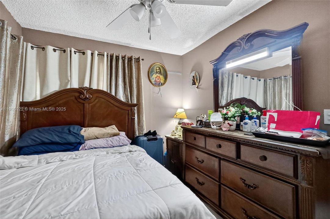 For Sale: $595,000 (3 beds, 2 baths, 1832 Square Feet)