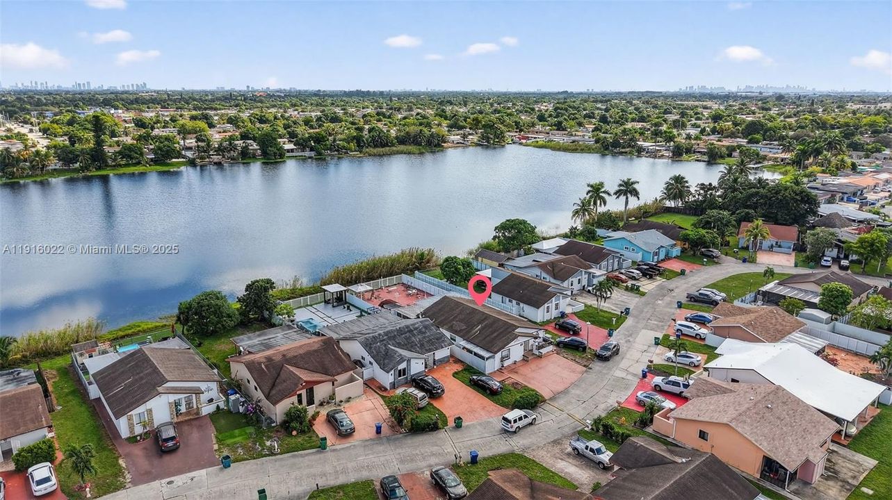 For Sale: $595,000 (3 beds, 2 baths, 1832 Square Feet)