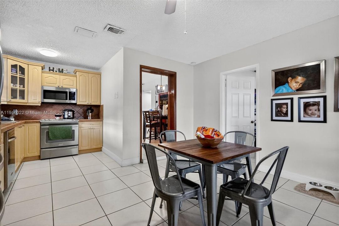 For Sale: $595,000 (3 beds, 2 baths, 1832 Square Feet)