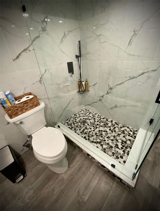 待售: $750,000 (4 贝兹, 2 浴室, 2515 平方英尺)