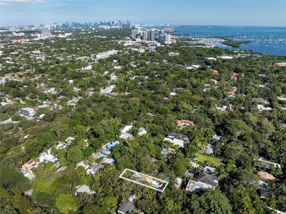 For Sale: $5,895,000 (5 beds, 5 baths, 4161 Square Feet)