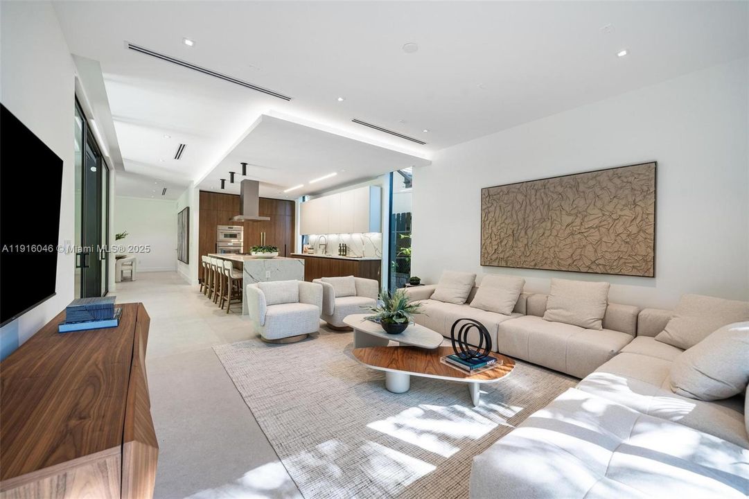 For Sale: $5,895,000 (5 beds, 5 baths, 4161 Square Feet)