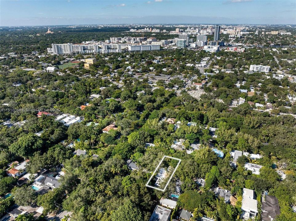 For Sale: $5,895,000 (5 beds, 5 baths, 4161 Square Feet)