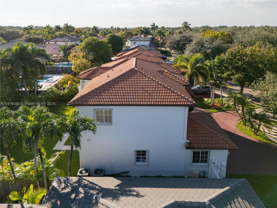 En Venta: $1,195,000 (5 camas, 4 baños, 3434 Pies cuadrados)