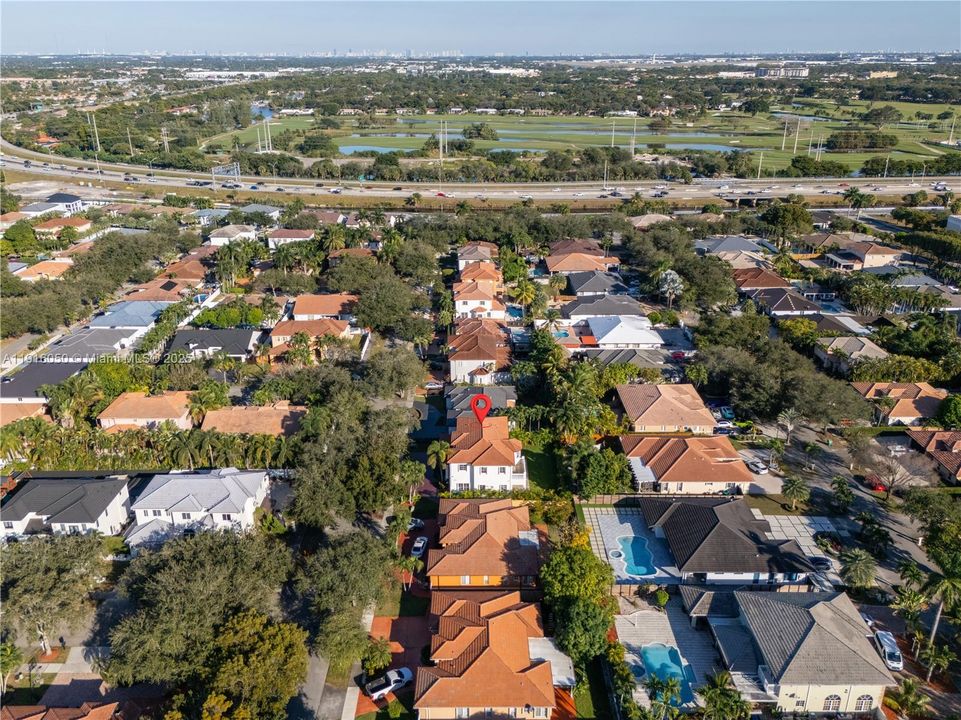 En Venta: $1,195,000 (5 camas, 4 baños, 3434 Pies cuadrados)