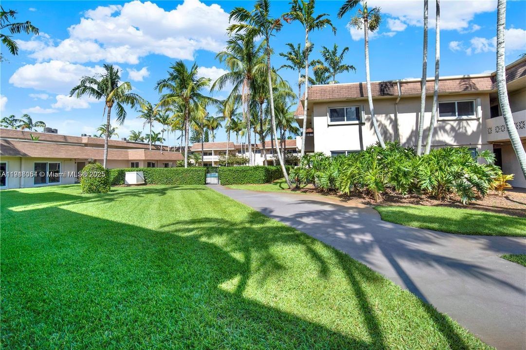 В аренду: $1,800 (1 спален, 1 ванн, 575 Квадратных фут)