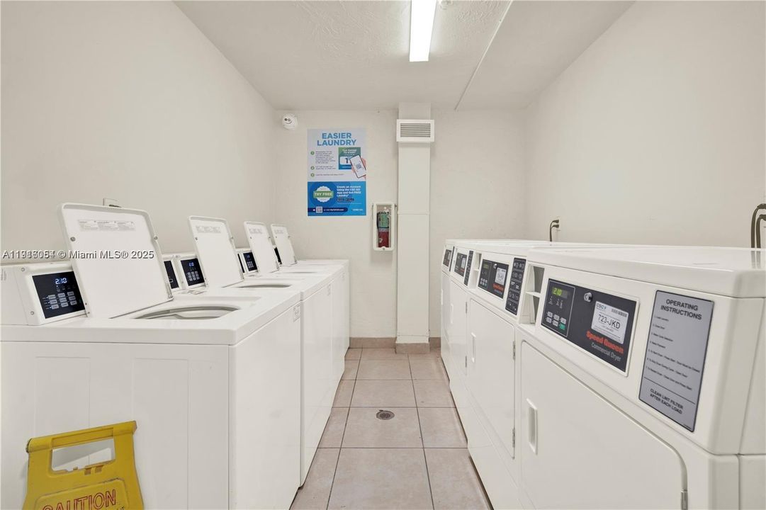 В аренду: $1,800 (1 спален, 1 ванн, 575 Квадратных фут)