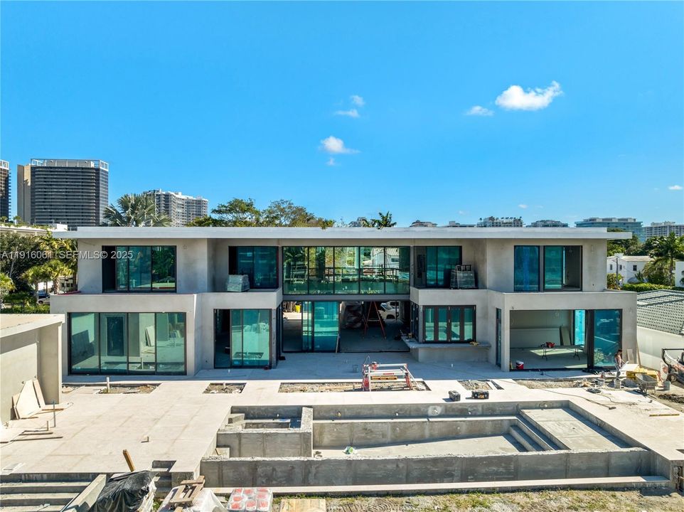 En Venta: $35,000,000 (7 camas, 9 baños, 13060 Pies cuadrados)