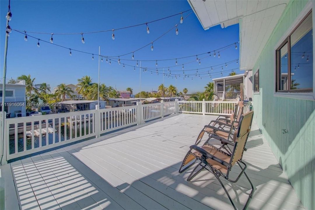 出租: $7,300 (3 贝兹, 2 浴室, 2208 平方英尺)