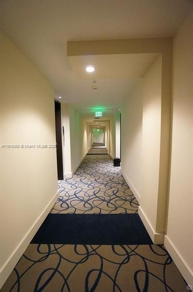 For Rent: $3,150 (1 beds, 1 baths, 674 Square Feet)