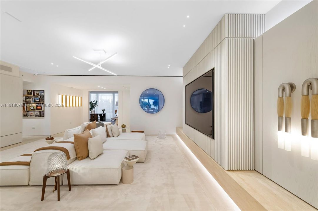 На продажу: $22,750,000 (4 спален, 3 ванн, 4638 Квадратных фут)